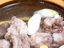 排骨湯怎麽做,一招學會製作香濃排骨湯