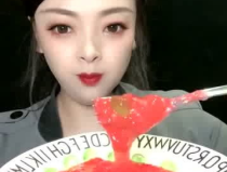 娛樂吃瓜醬甜甜的戀愛,揭秘“娛樂吃瓜醬甜甜的戀愛”背後的浪漫故事